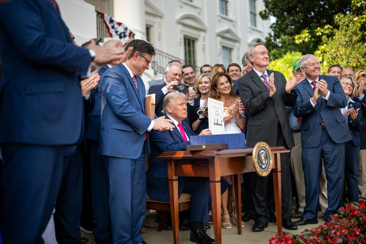 Trump ‘Defunds’ Planned Parenthood, Planned Parenthood Sues: July 7 News Roundup